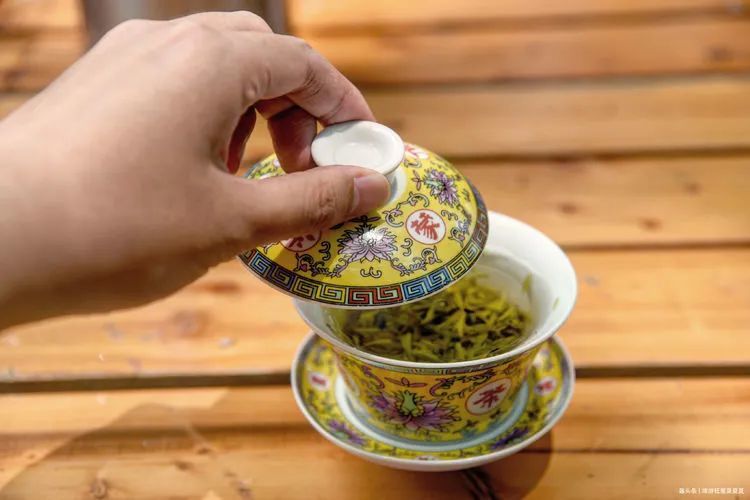 世界茶文化圣山，不仅有顶级名优绿茶，还以茶中“三绝”闻名天下
