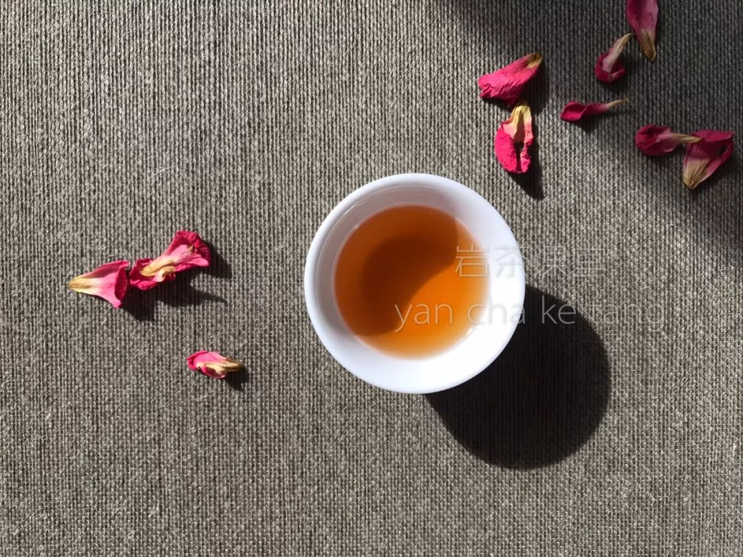 一款适合女性茶友喝的岩茶——水帘洞老丛梅占！