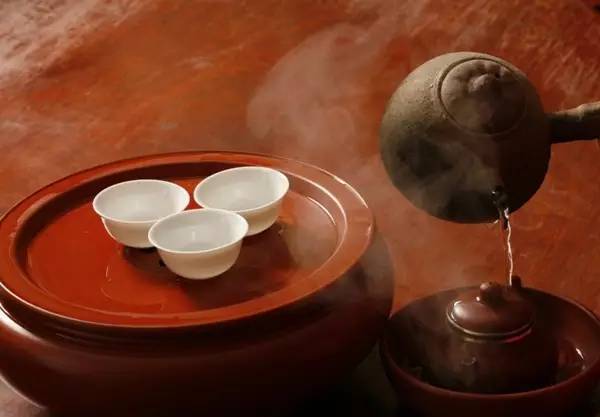 凤凰单丛被誉为乌龙茶中极品，必须喝！