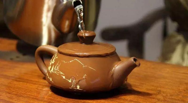 泡茶之前为什么要把茶具烫一遍？