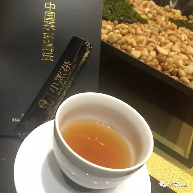 为什么说冬天适合喝小黑茶？